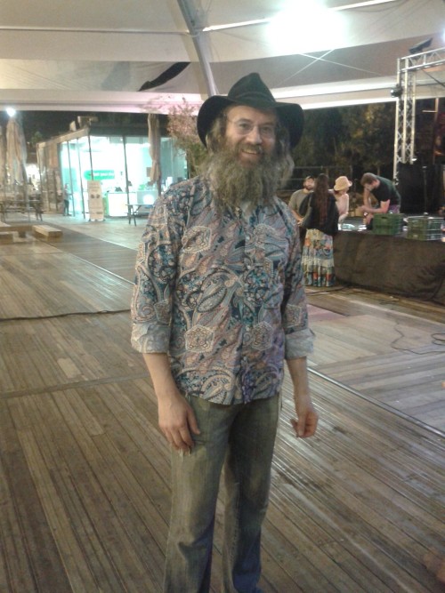 Musician Lazer Lloyd [Photo: אפק7 / Wikimedia Commons]