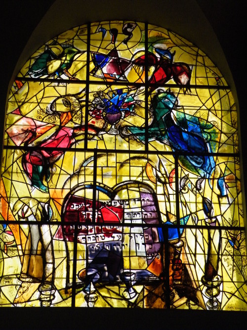 Stained glass window representing the tribe of Levi at Hadassah hospital in Jerusalem. [Marc Chagall / Wiki Commons]