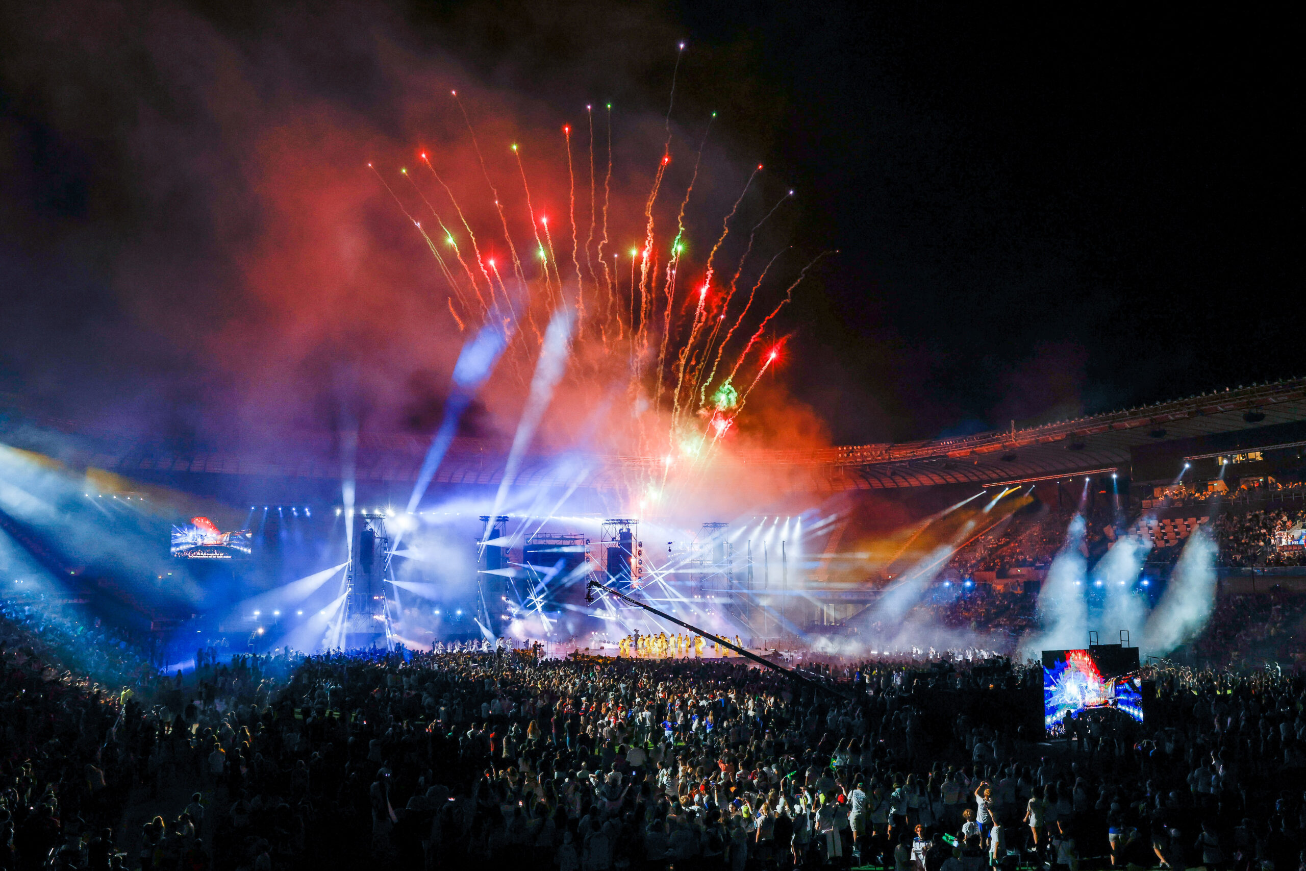 The opening ceremony of the Maccabiah Games in Jerusalem. Thousands of competitors from all over the world will take part in the Maccabiah Games, dubbed the 'Jewish Olympics'. July 14, 2022. Photo by Olivier Fitoussi/Flash90 *** Local Caption *** מכביה
אצטדיון טדי
חגיגי
חוגגים
ספורט
יהודי
יהודים
משחקי מכביה