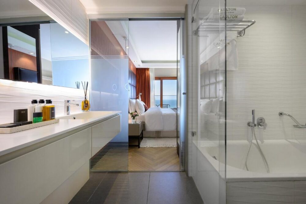 Carlton Tel Aviv Hotel 1